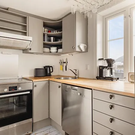 Fairytale Surroundings I 450m To The Train Station Дом отдыха *