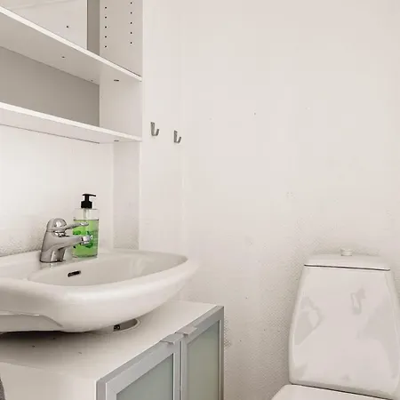 Fairytale Surroundings I 450m To The Train Station